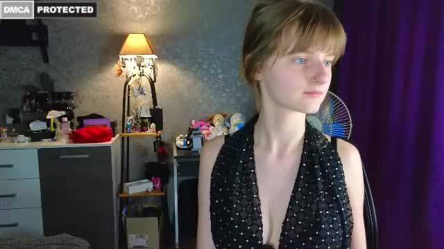 miss___alisa Chaturbate webcam clip · Female
