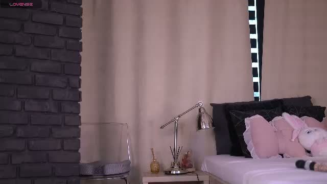 misskiarra at Chaturbate xxx video 2026-10-03 17:07