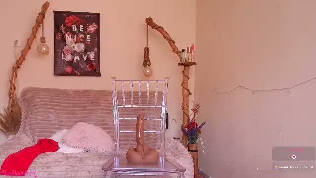 missmagnetizm cam rip (49 min) · Couple