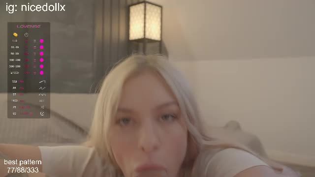 monchhichis — online cam show recorded 2026-10-08 13:59