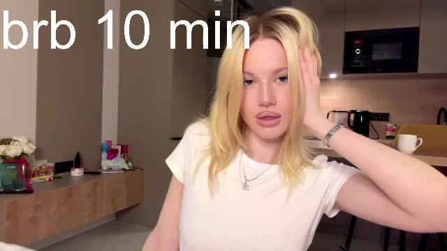 moonavellle_ · Chaturbate cam video · 2026-07-27 01:23