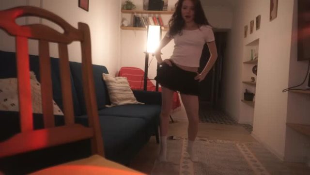 moonfaced_ — live recording 2026-05-30 21:12 · Female