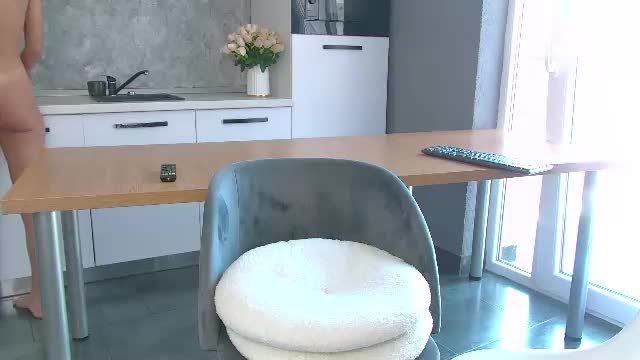 moonligt_iris recorded webcam show dated 2026-08-03 09:44
