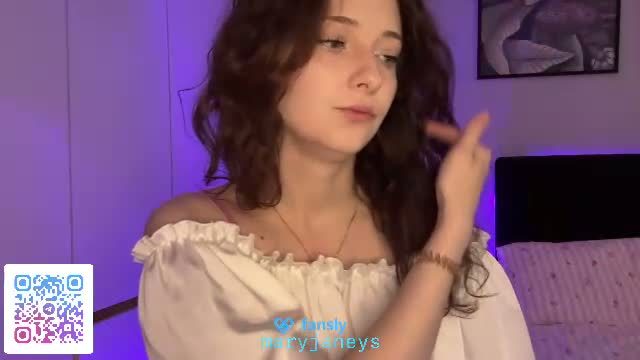 myshowy — cam show on Chaturbate