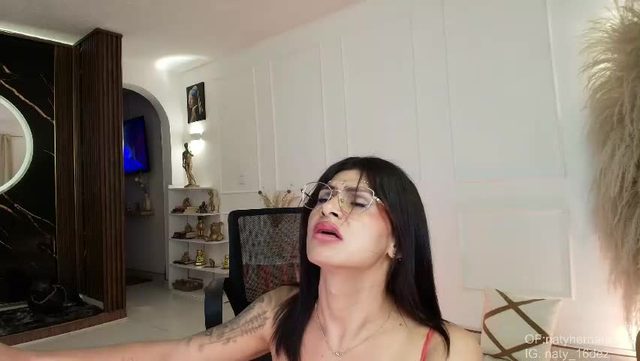 natalia_hernandez1 Chaturbate webcam session 21 min 2026-05-16 13:49