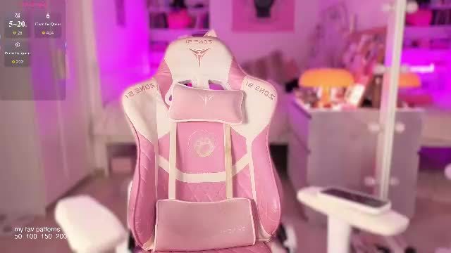 onecuteangel at Chaturbate live cam show 2026-10-04 12:20
