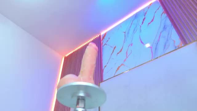 cam show — paolaa_rodriguez live on Chaturbate
