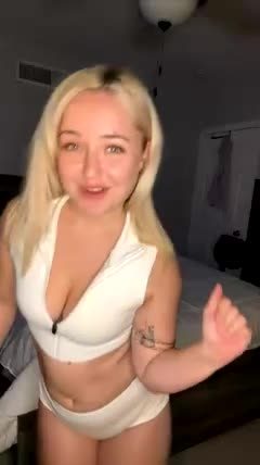 queenprive Chaturbate · cam show video · 2026-07-13 07:41