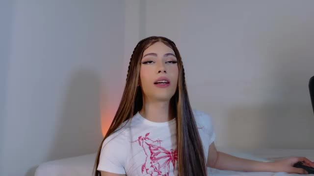 raven_li01 — 21 min full cam show on Chaturbate