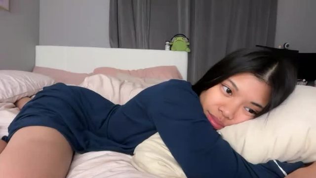 reeviee Chaturbate hardcore cam show archive · Female