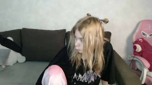 ricks0618 broadcasting on Chaturbate — live cam recording