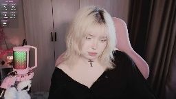 riley_vice's cam show 2026-07-18 01:57 · Chaturbate