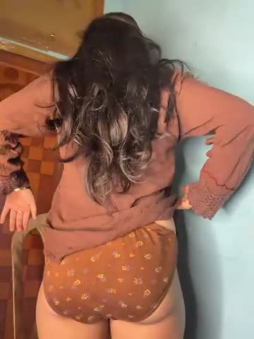 Riya_35_sexy — cam show video, 2026-10-13 22:17 · Stripchat