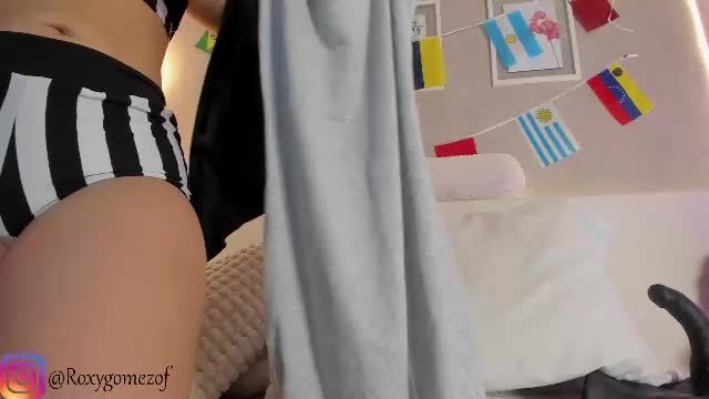 roxannegomez_ on Chaturbate: cam stream from 2026-06-18 17:10