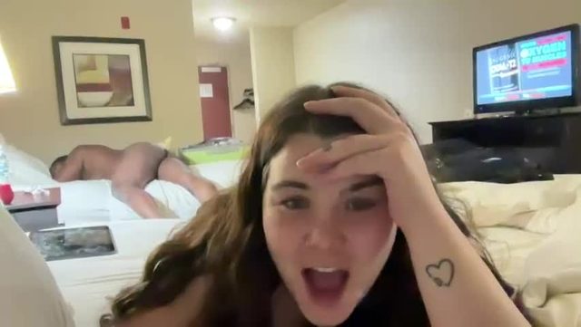 rubyrayx25 / live cam video / Chaturbate / 2026-08-29 07:25