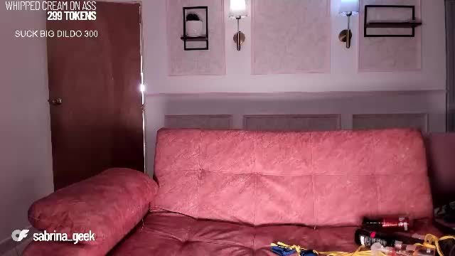 sabrina_geek broadcasting on Chaturbate — recorded cam show