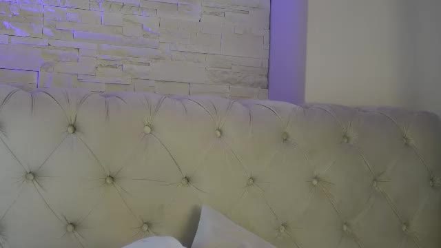 sara_sweetxx's full cam show — Chaturbate, 2026-08-04 07:10