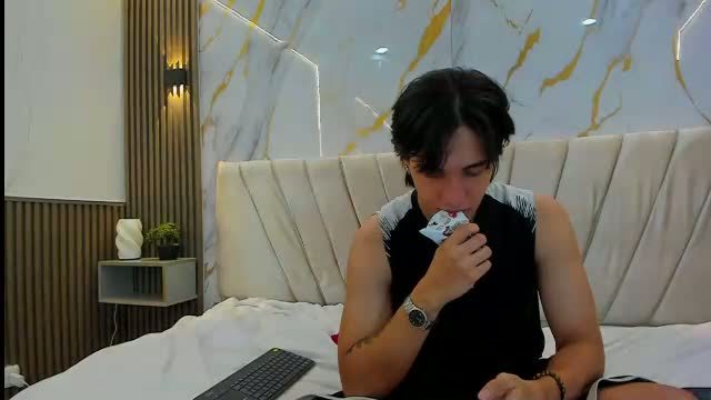 serenaluna19 — Chaturbate full cam show (2026-09-08 10:18)