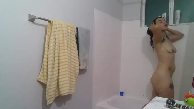 cam show video — sexybaddiespell live on Chaturbate