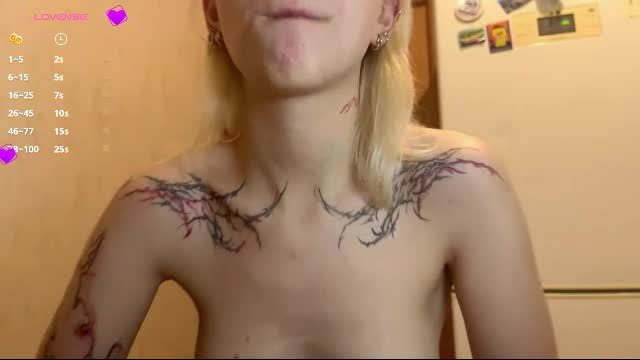 shakianitti — live cam recording 2026-09-06 18:30 · Female