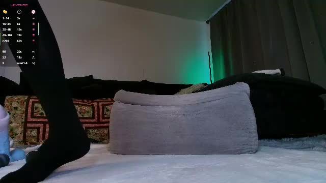 webcam show — skyewatson on Chaturbate, 2026-10-11 00:12