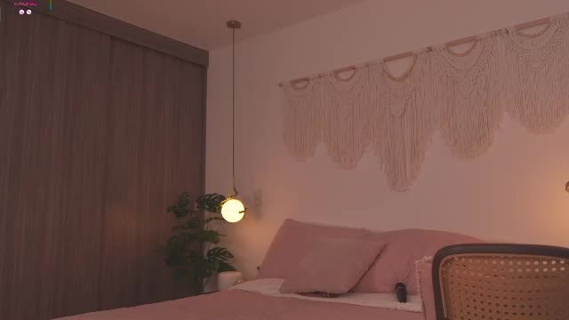 stephania_let Female webcam broadcast · 39 min