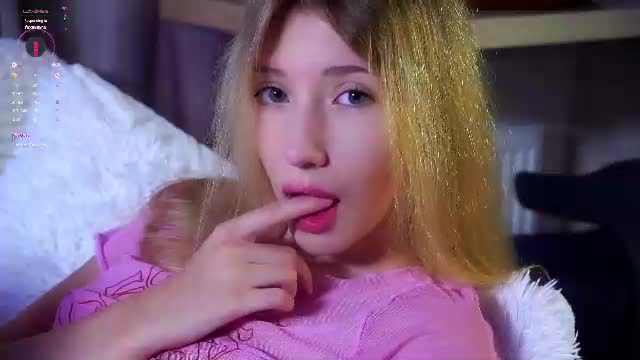 sunnmoonn webcam stream dated 2026-07-29 02:00