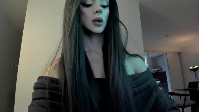 sweetest_bella's cam recording from 2026-10-05 01:43