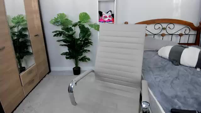 online cam show from syuri_sun on Chaturbate 2026-08-14 19:31