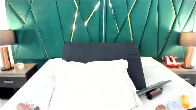 tamara_myller1 cam show replay (Female) 2026-06-24 16:42