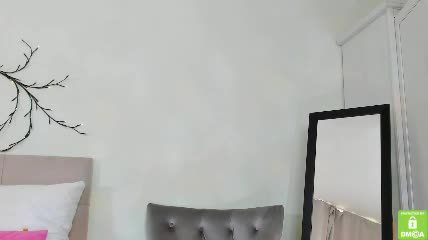 tasty__booty's 5 min live webcam show on Chaturbate