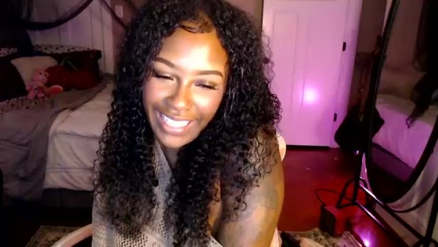 tattooedangelxx: Female live webcam show on Chaturbate