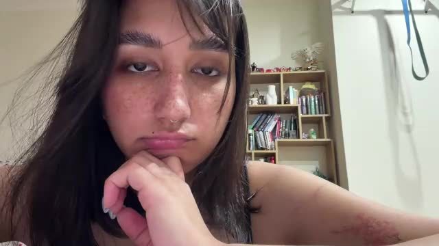 tawnyamartinek cam recording — 6 min long 2026-06-30 14:28