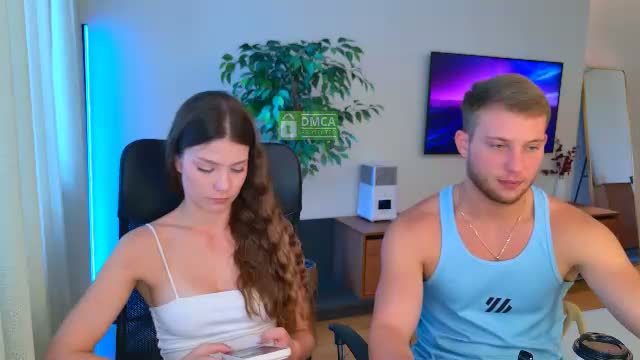team2fit's cam show — recorded 2026-08-12 09:40