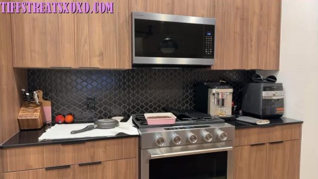 live cam recording 2026-09-05 06:09 — tiffstreatsxoxo Chaturbate