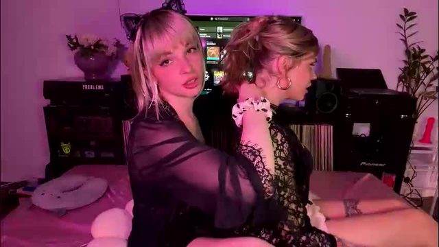 trans_cherries's cam broadcast on Chaturbate, 2026-06-07 03:39