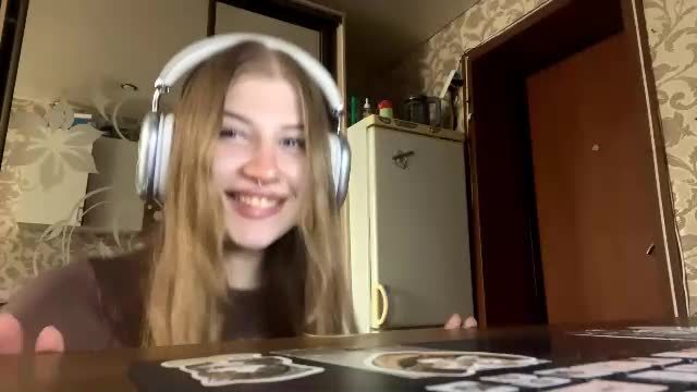 twilatompson cam show (Chaturbate) — 30 min