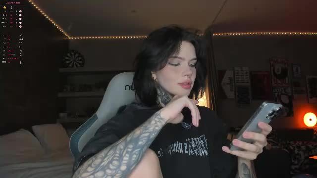 uwu_eva Chaturbate live recording (2026-06-14 12:00)