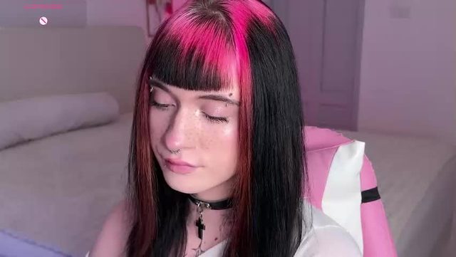 vailyreb's cam broadcast · Trans 2026-06-02 12:05