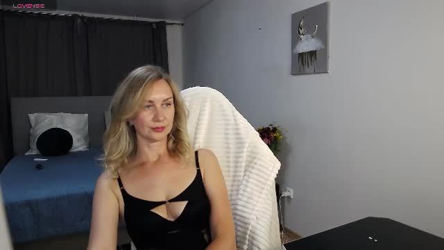 vanessakleiner's 35 min live webcam show 2026-08-05 19:57