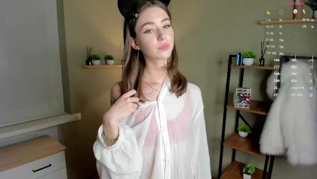 vanvanvibe — the online cam show from Chaturbate, 2026-06-04 19:18