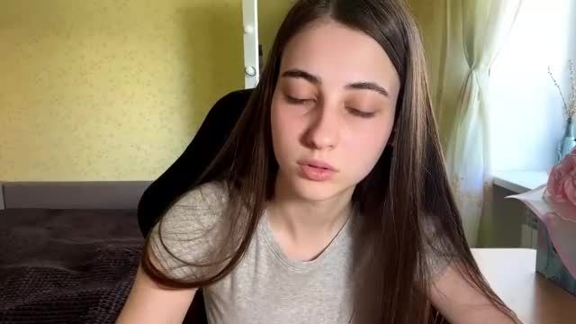 vickeyrosete's cam session 2026-08-05 13:02 · Chaturbate