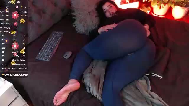 victoria_monteroo Chaturbate online cam show — 39 min 2026-10-20 07:17