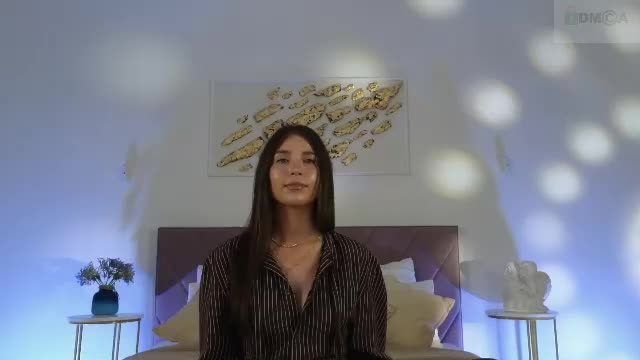 violetta_finch's 39 min cam stream on Chaturbate