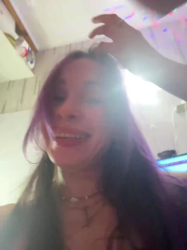 vip17coupledream | recorded cam show 2026-08-04 02:14 | Couple