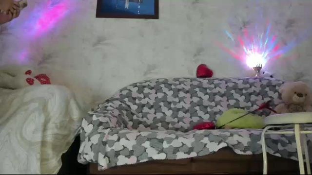 VIP17CoupleDream: webcam rip (2026-10-23 02:03)