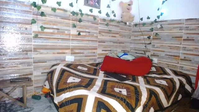 vsleyandlunaper Chaturbate cam broadcast (2026-09-30 18:43)