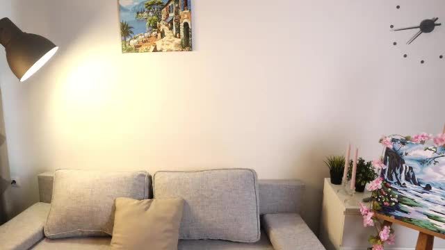wendy_ross_ — recorded cam show 2026-06-17 18:10 | Chaturbate
