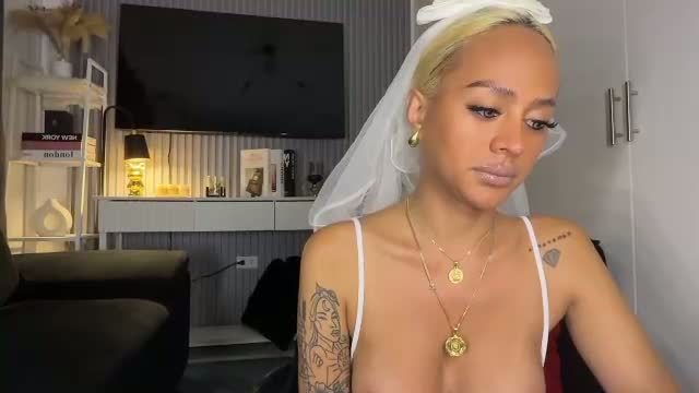 xmonstrouscockivy streamed cam show (Chaturbate) — 21 min