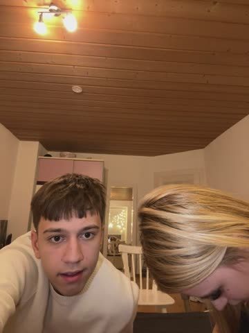 YoungGermanKiki18 webcam show
